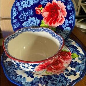 The Pioneer Woman Blue and Red Floral Dinnerware Set of 12